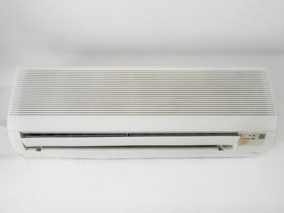 Daikin 1.5 Ton 5 Star Inverter Split AC